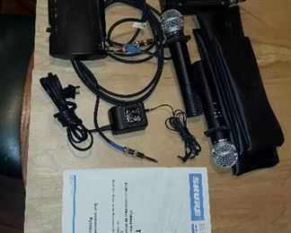 Vfd055 - Shure Cordless Mic System Model T88-C, Pouches, Lavalier System & More