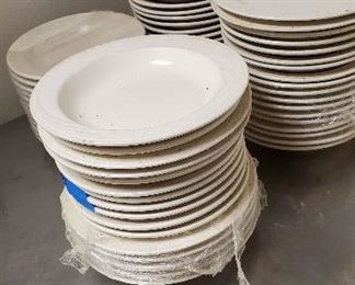 Vfd148 - Fifty-two 9" Ceramic Shallow Bowl/Plates