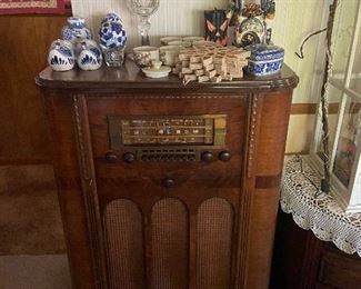Antique Radio 