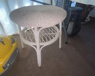 Wicker Table 