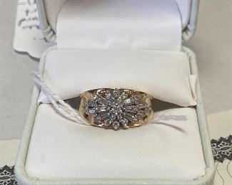 Gold and Diamond Ring 