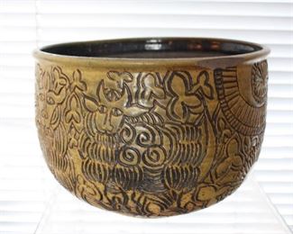 Dora de Larios ceramic bowl