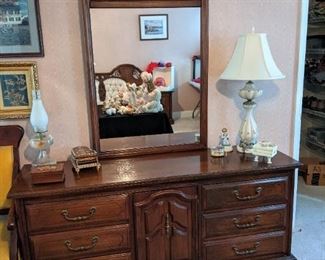 Mirrored dresser 