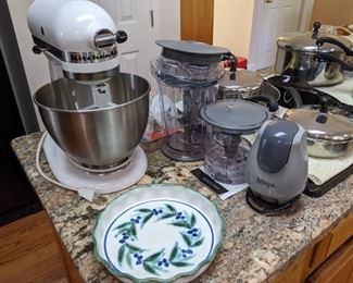 KitchenAid Stand mixer, Ninja