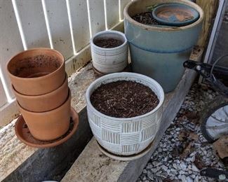 Garden pots