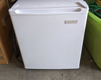 Mini fridge