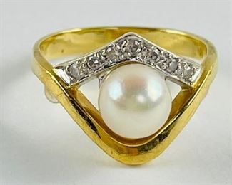 18K Gold & Diamonds Pearl
