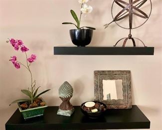Floral.  décor   (((Floating shelves NOT for sale)))