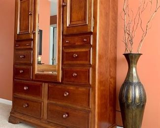 Alexander Julian Wardrobe