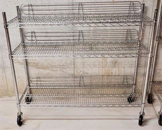 chrome shelf / rolling shelf