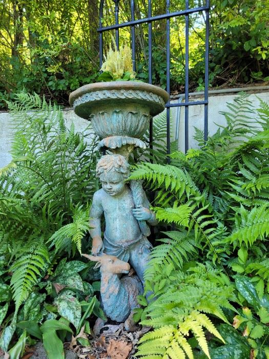 Metal garden planter