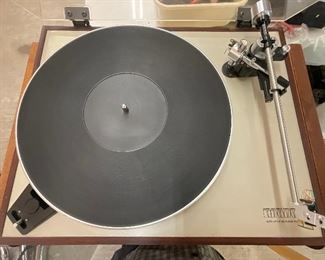 Luxman PD 264 Turntable