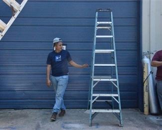 211. 8 FT Ladder