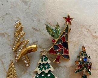 Set of 5 Vintage Christmas Holiday Tree Pins Brooches
