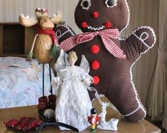 Miscellaneous Christmas Decor Variety Lot