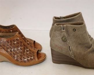 59 - Lot of 2 Pairs of Wedges Pikolinos - Size 7.5 Blowfish - Size 8
