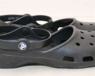 124 - New, never worn Crocs Size 8
