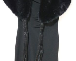 140a - Tahari black cocktail dress w/ Lulu Guiness wrap Size 6
