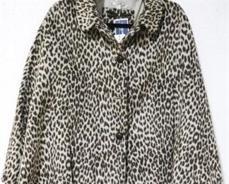 155a - Tyler Boe leopard short cape - size S
