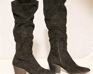174 - Womens suede type scrunchy boots Size 8
