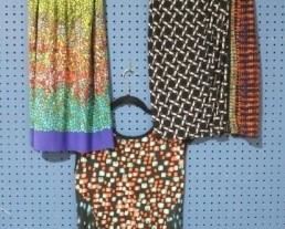 226a - Group of 3 Dresses Black & Orange by Laundry, size 4 Green & Orange by Laundry, size 4 Beaded Collar Dress, size s
