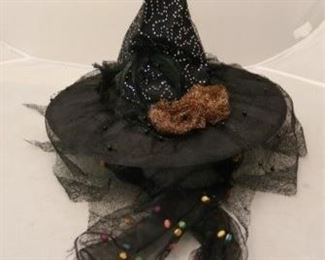 241a - Witches Hat & Scarf
