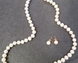 242a - Vintage pearl necklace & earrings - 14K 18" necklace - approx 8mm pearls 14K earring backs
