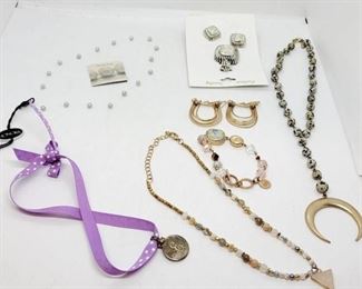 349 - Lot of Assorted Jewelry Items
