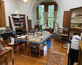 Vintage books, glassware, pottery, dinnerware, lamps, and much more!!!