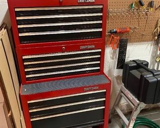 CRAFTSMAN TOOL BOX 