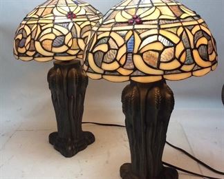 PAIR OF TIFFANY STYLE LAMPS