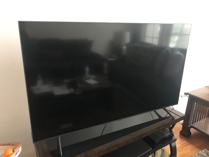 Samsung 65" TV $ 540.00