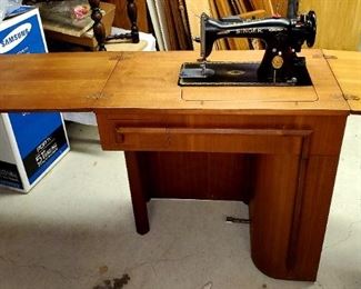 Antique Singer Sewing Machine Model AJ313066