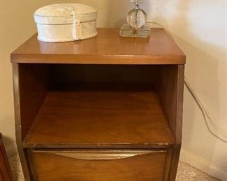 MCM Matching side/night table