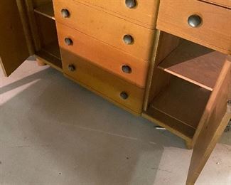 mcm Dresser 
