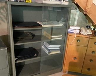 Metal industrial display cabinet    