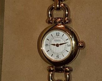 WOMEN'S COACH WATCH WITH ADDITIONAL LINKS