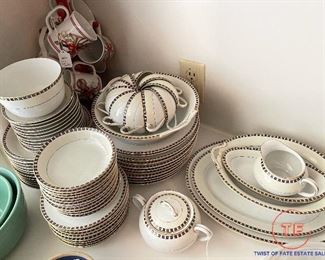 Noritake “Lafayette” China Set