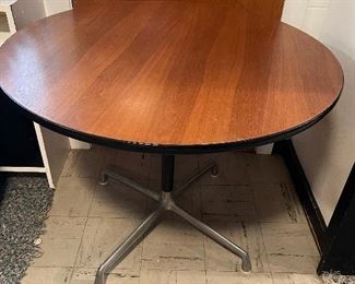  CHARLES EAMES Herman Miller Aluminum Group Walnut Top Dinette Table