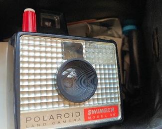 Polaroid Swinger land camera