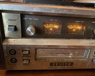 Vintage  Zenith turntable & 8 track (powers on)