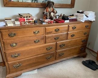 Ethan Allen Dresser