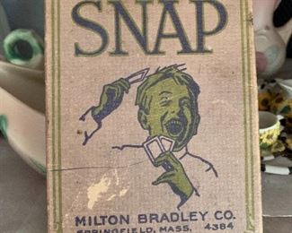 Snap game by Milton Bradley