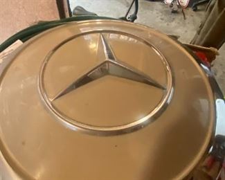 Mercedes Hubcap