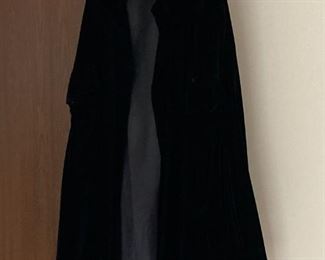 vintage black velvet Opera cape (no hood)