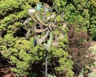 Year decor metal pinwheel