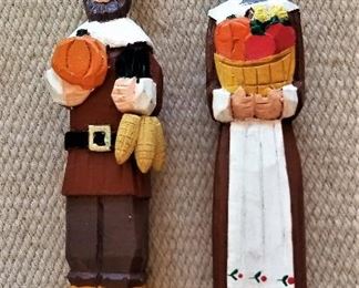 Thanksgiving pilgrim man and woman