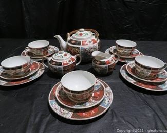 Sensational Japanese Tea Set for 6 with Imari Decoration