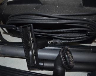 VACUUM WITH ACCESSORIES