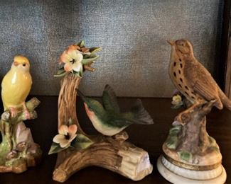 Porcelain birds